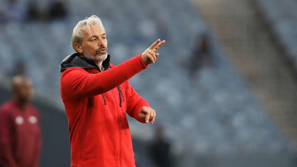 Sport — Sébastien Desabre : La RDC prête à défier le Sénégal à la CAN 2025